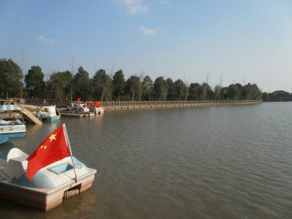 上海新场渔乐湾生态园渔乐湖全景