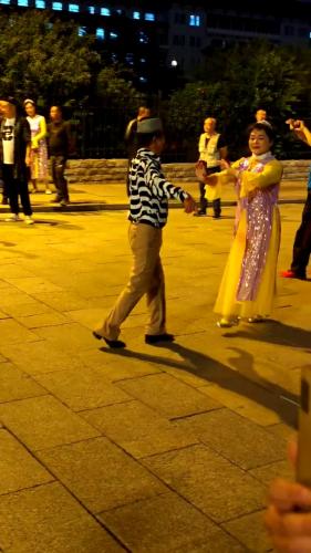 长春文化广场新疆舞-20230831